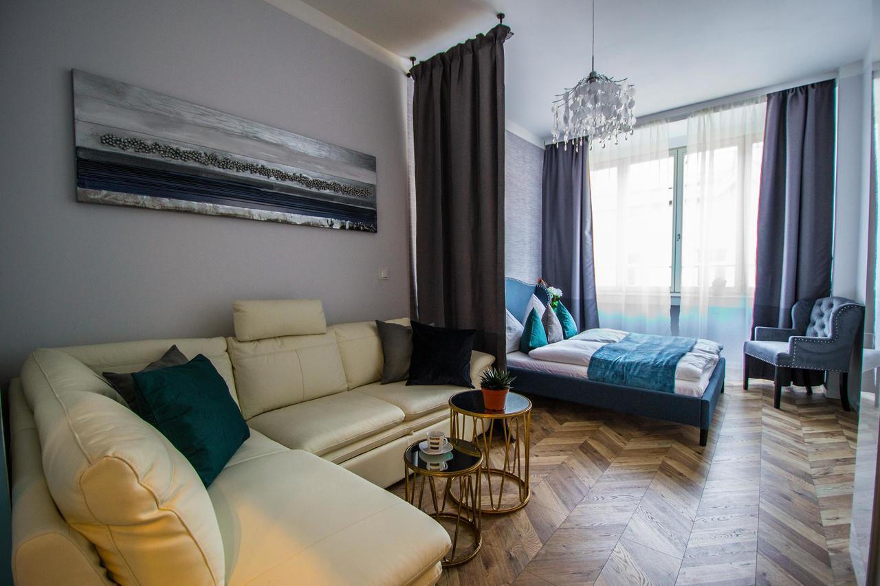 Executive Bright Apt. By Ruterra Appartement